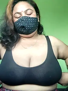 Snapshot of rani130 chatting on 11-12-25, 01:28 rani130 online show from 11-12-25, 01:28