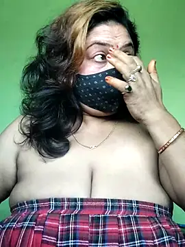 Snapshot of rani130 chatting on 12-05-25, 02:09 rani130 online show from 12-05-25, 02:09