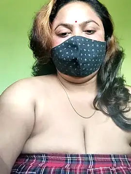 Snapshot of rani130 chatting on 12-14-25, 01:44 rani130 online show from 12-14-25, 01:44