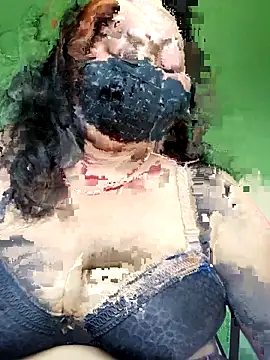 rani130 online show from 12-22-25, 01:35