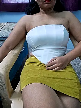 Snapshot of Jassi_Does chatting on 02-21-25, 09:13 Jassi Does online show from 02-21-25, 09:13