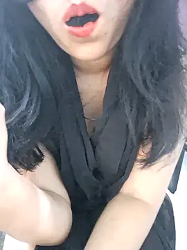 Snapshot of Jassi_Does chatting on 10-07-25, 02:31 Jassi Does online show from 10-07-25, 02:31