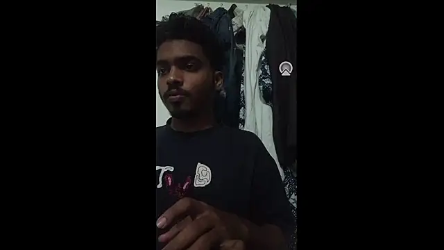 Snapshot of Harsh424242 chatting on 03-04-25, 06:39 Harsh424242 online show from 03-04-25, 06:39