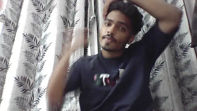 Snapshot of Harsh424242 chatting on 03-18-25, 05:42 Harsh424242 online show from 03-18-25, 05:42