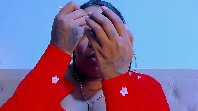 emma purple  online show from 03-17-25, 06:32