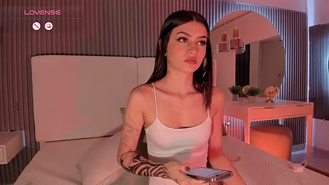 Snapshot of Giselle_royy chatting on 11-11-25, 11:16 Giselle royy online show from 11-11-25, 11:16