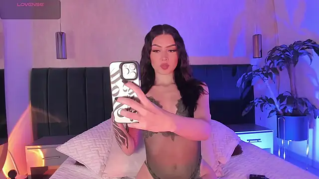 Snapshot of Giselle_royy chatting on 01-09-26, 06:21 Giselle royy online show from 01-09-26, 06:21