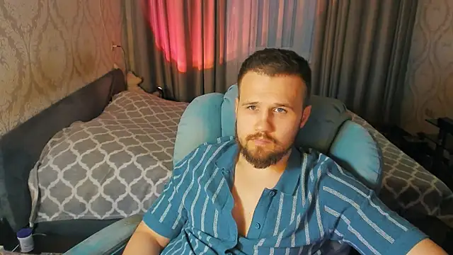 Vladik b online show from 04-30-26, 05:41