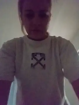 Snapshot of CandieGilson__ chatting on 05-09-26, 10:31 CandieGilson online show from 05-09-26, 10:31