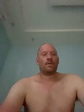 Snapshot of Krzysiekg123 chatting on 10-03-25, 04:15 Krzysiekg123 online show from 10-03-25, 04:15