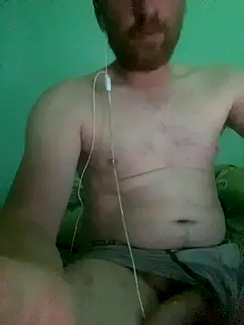 Snapshot of Krzysiekg123 chatting on 10-31-25, 10:44 Krzysiekg123 online show from 10-31-25, 10:44