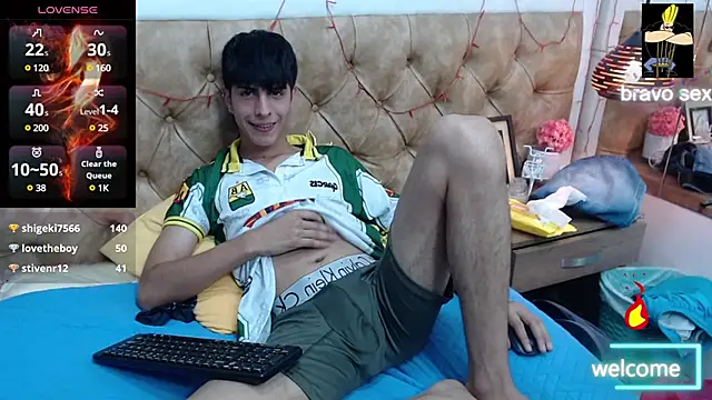 Snapshot of Estiv18_ chatting on 03-02-25, 10:24 Estiv18  online show from 03-02-25, 10:24