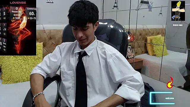 Snapshot of Estiv18_ chatting on 03-16-25, 03:04 Estiv18  online show from 03-16-25, 03:04