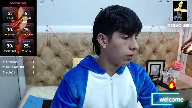 Snapshot of Estiv18_ chatting on 03-21-25, 08:50 Estiv18  online show from 03-21-25, 08:50