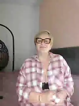 Snapshot of Pumabionda chatting on 02-27-25, 01:17 Pumabionda online show from 02-27-25, 01:17