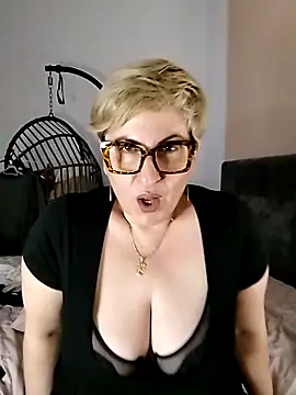 Snapshot of Pumabionda chatting on 03-17-25, 08:51 Pumabionda online show from 03-17-25, 08:51