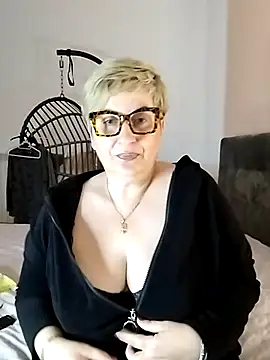 Snapshot of Pumabionda chatting on 03-18-25, 02:15 Pumabionda online show from 03-18-25, 02:15