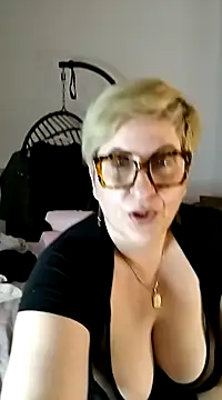 Snapshot of Pumabionda chatting on 03-22-25, 03:42 Pumabionda online show from 03-22-25, 03:42