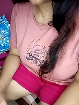 Snapshot of Mannat-222 chatting on 11-01-25, 06:10 Mannat-222 online show from 11-01-25, 06:10