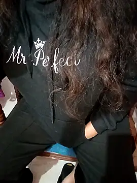 Snapshot of Mannat-222 chatting on 11-24-25, 01:27 Mannat-222 online show from 11-24-25, 01:27