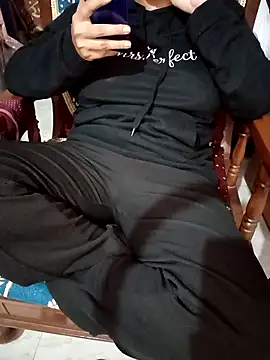 Snapshot of Mannat-222 chatting on 12-01-25, 05:29 Mannat-222 online show from 12-01-25, 05:29