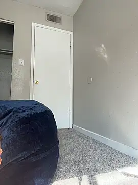 angelicasn0w online show from 04-22-26, 01:56