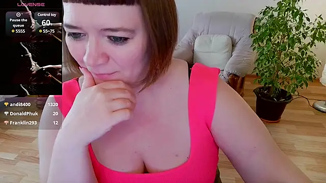 Snapshot of LizaMilfa chatting on 02-26-25, 10:47 LizaMilfa online show from 02-26-25, 10:47