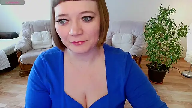 Snapshot of LizaMilfa chatting on 02-27-25, 07:01 LizaMilfa online show from 02-27-25, 07:01