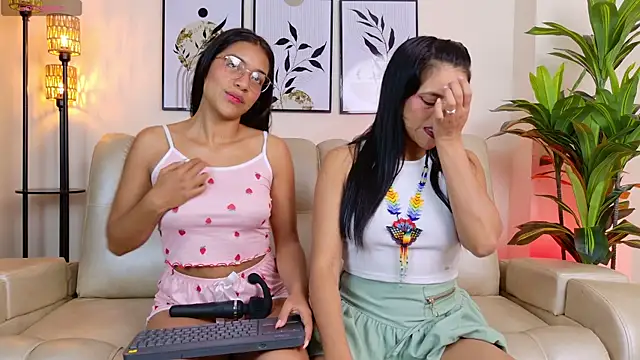 mom teachsex online show from 10-08-25, 02:14