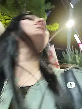 Snapshot of lunalovelee chatting on 10-01-25, 02:12 lunalovelee online show from 10-01-25, 02:12