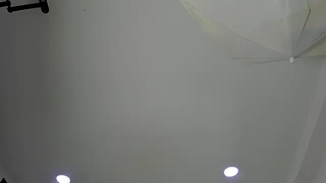 Snapshot of EmiliaRose_ chatting on 09-11-25, 09:15 EmiliaRose online show from 09-11-25, 09:15