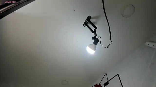 Snapshot of EmiliaRose_ chatting on 09-17-25, 09:27 EmiliaRose online show from 09-17-25, 09:27