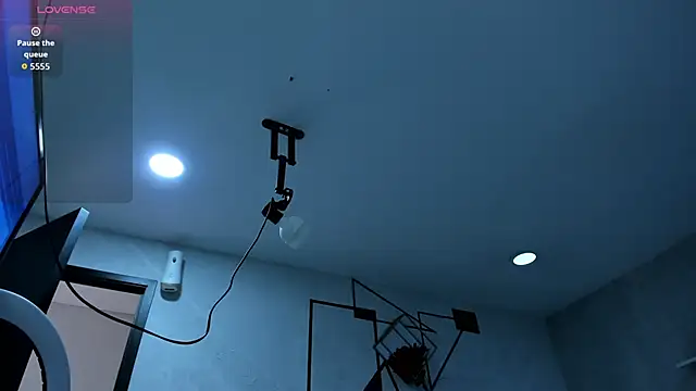 Snapshot of EmiliaRose_ chatting on 10-27-25, 08:35 EmiliaRose online show from 10-27-25, 08:35