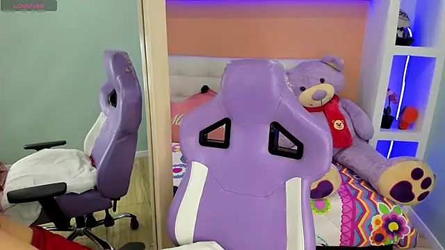 miss   megan online show from 02-15-25, 02:37