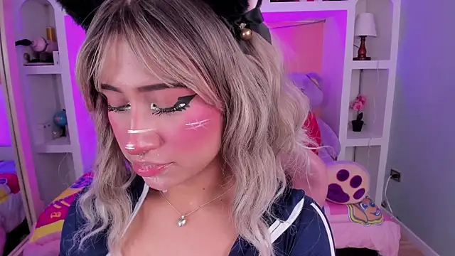 miss   megan online show from 04-21-26, 02:51