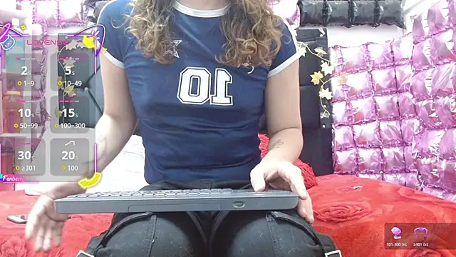 poisondost hot online show from 11-28-25, 03:14