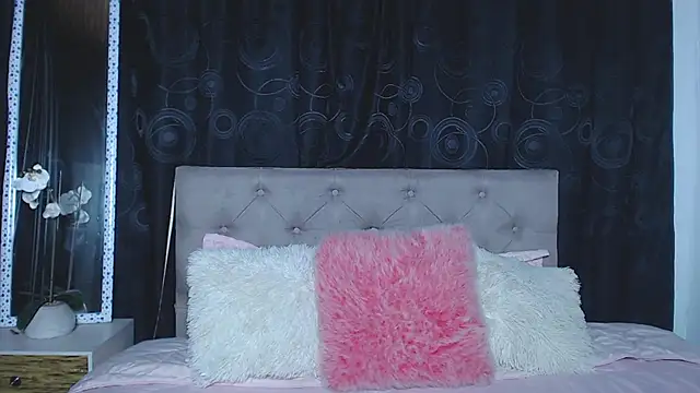 Snapshot of rebeka_kenye chatting on 03-13-25, 03:39 rebeka kenye online show from 03-13-25, 03:39