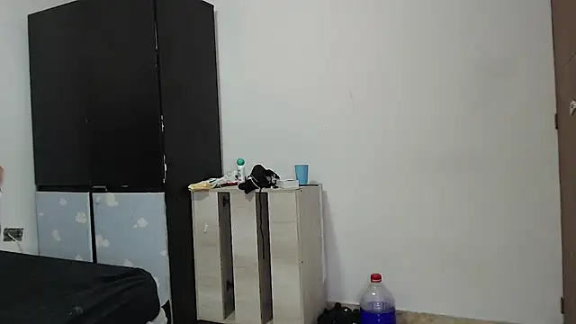 Snapshot of manuel_rey chatting on 02-20-25, 11:21 manuel rey online show from 02-20-25, 11:21