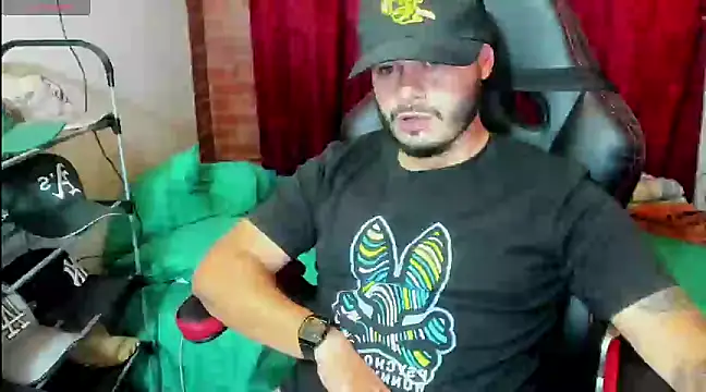 Snapshot of ragnar_lothbrok777 chatting on 03-06-25, 05:46 ragnar lothbrok777 online show from 03-06-25, 05:46