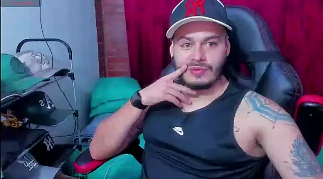 Snapshot of ragnar_lothbrok777 chatting on 03-07-25, 06:57 ragnar lothbrok777 online show from 03-07-25, 06:57