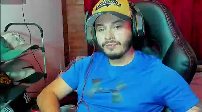 Snapshot of ragnar_lothbrok777 chatting on 03-13-25, 04:05 ragnar lothbrok777 online show from 03-13-25, 04:05