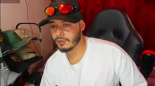 Snapshot of ragnar_lothbrok777 chatting on 03-17-25, 08:40 ragnar lothbrok777 online show from 03-17-25, 08:40