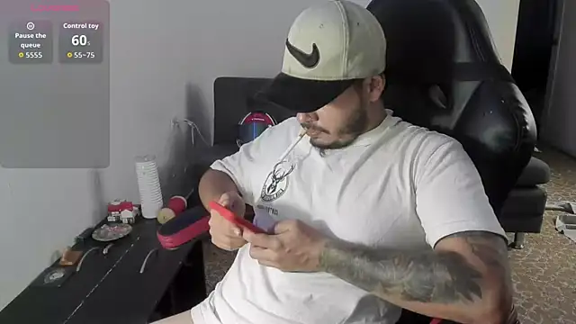 Snapshot of ragnar_lothbrok777 chatting on 10-19-25, 08:20 ragnar lothbrok777 online show from 10-19-25, 08:20