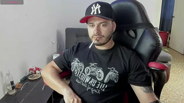 Snapshot of ragnar_lothbrok777 chatting on 10-29-25, 08:32 ragnar lothbrok777 online show from 10-29-25, 08:32