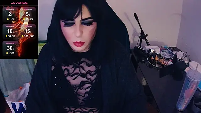 Snapshot of MissNadiaX06 chatting on 03-12-26, 05:41 MissNadiaX06 online show from 03-12-26, 05:41