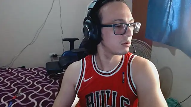 cholitohermoso online show from 02-15-25, 09:15