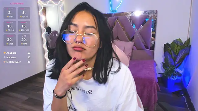 LUDO KITTY TAY online show from 02-17-25, 06:20