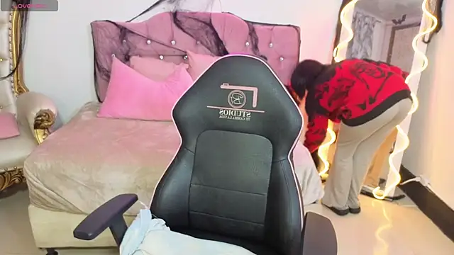 LUDO KITTY TAY online show from 10-17-25, 03:20