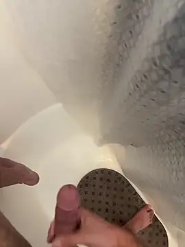 danyh2023 online show from 04-19-26, 06:43