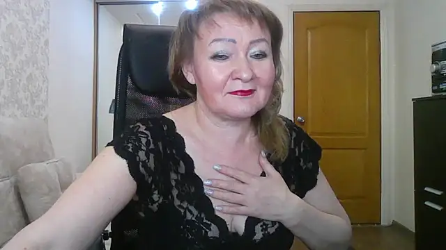 Snapshot of Victoria_secrets_ chatting on 02-14-25, 12:25 Victoria secrets  online show from 02-14-25, 12:25